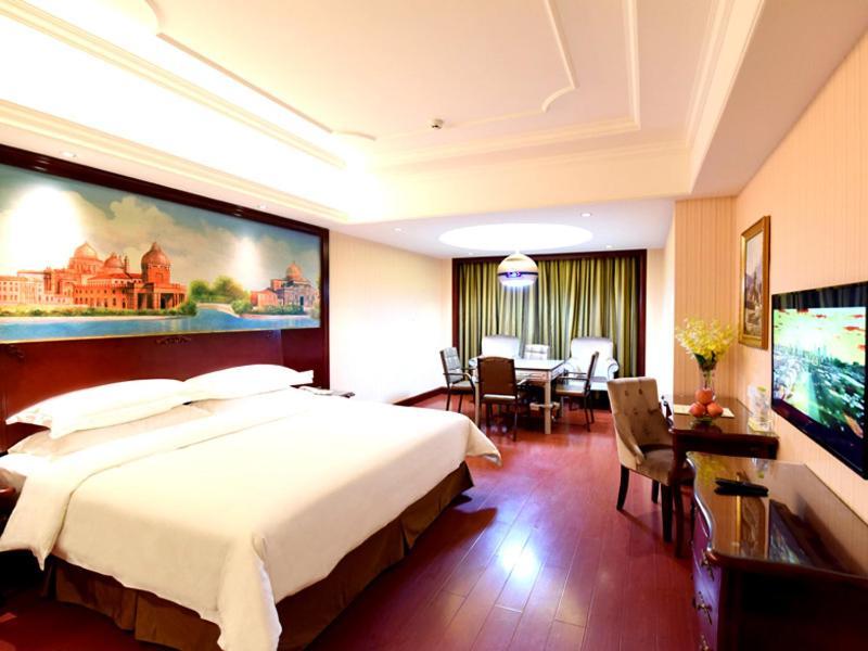 Vienna Hotel Loudi Chunyuan Pedestrian Street Zewnętrze zdjęcie
