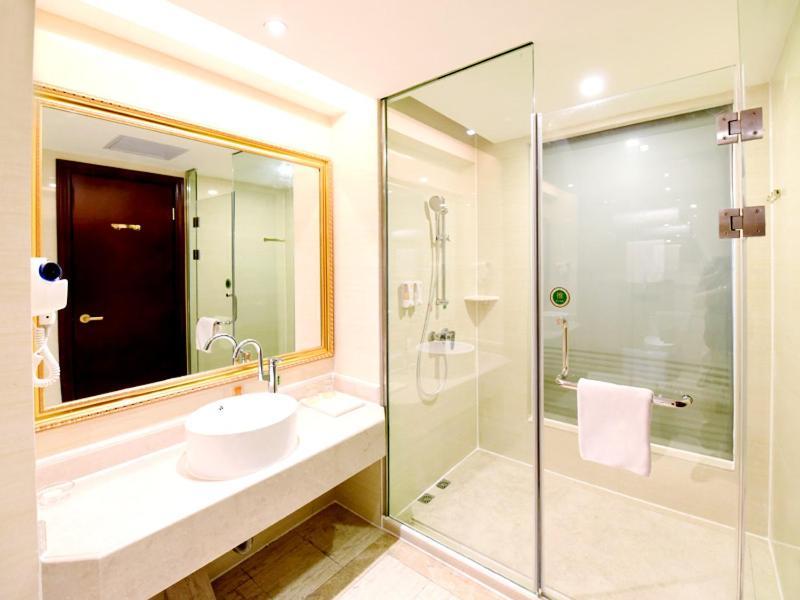 Vienna Hotel Loudi Chunyuan Pedestrian Street Zewnętrze zdjęcie
